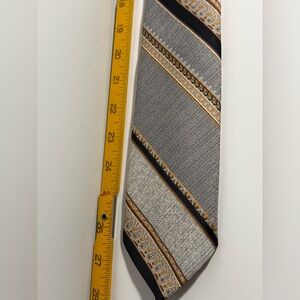 Vintage Tie by Tonino Firenze
Total length 56”